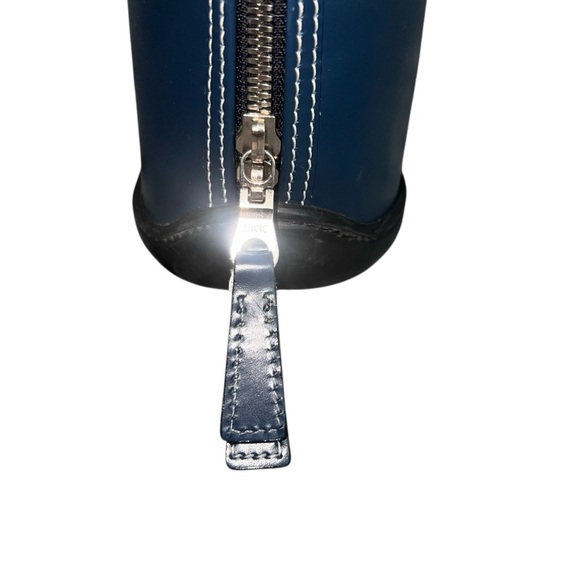 EUC Dooney & Bourke Parasol Ocean Blue All Weather Leather Zip Zip Shoulder Bag - Picture 8 of 13